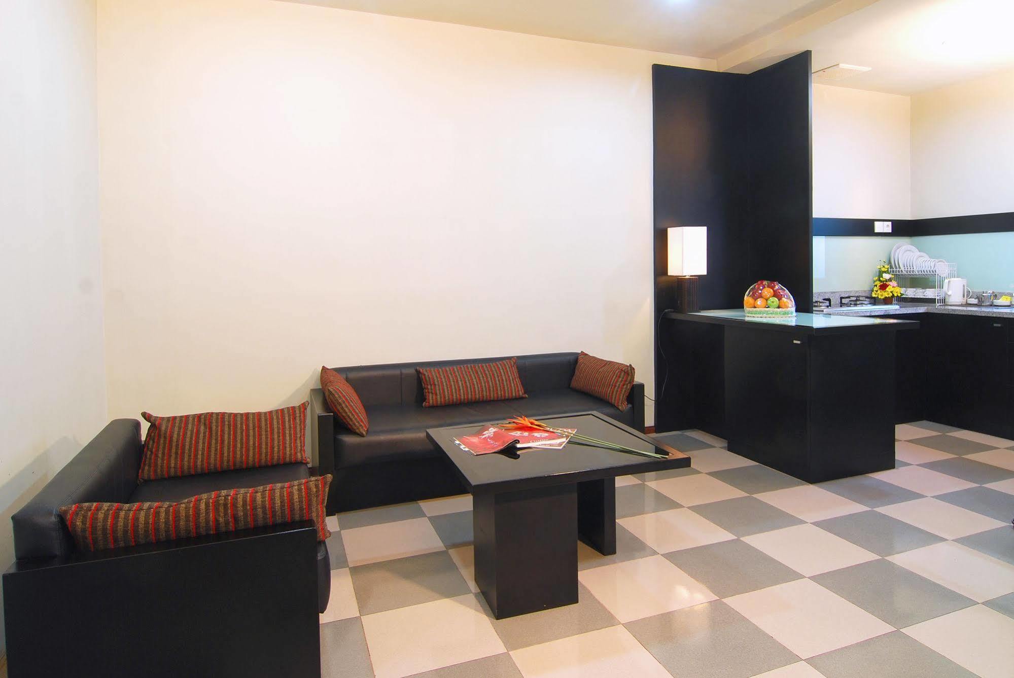 Aparthotel Taman Ayu Town House Legian Exterior foto